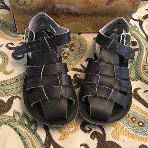 Sun San Saltwater sandals Boys size 10